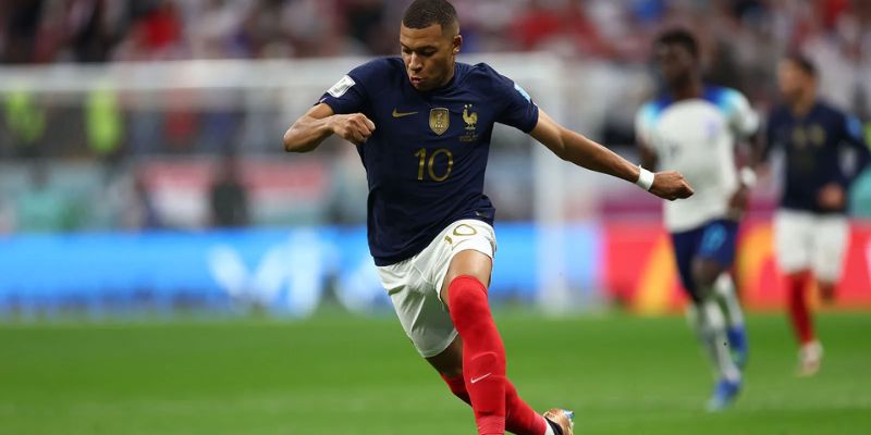 Mbappé đã trở thành một trong những ngôi sao sáng giá của bóng đá châu Âu